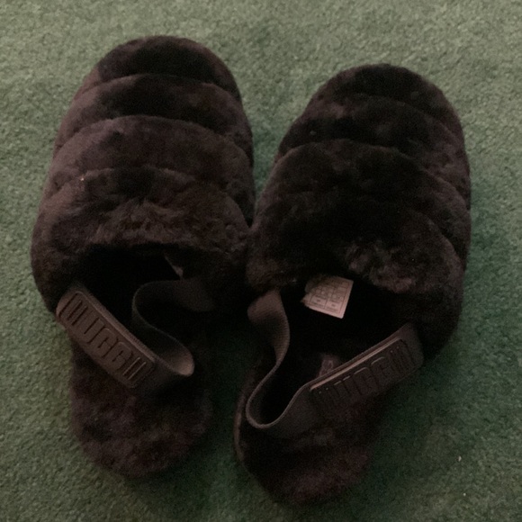 Ugg slippers - Picture 4 of 8